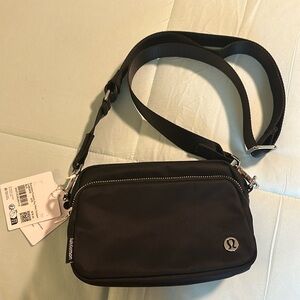 **NWT**  LULULEMON Everywhere Crossbody Bag 2L
Metal Hardware
